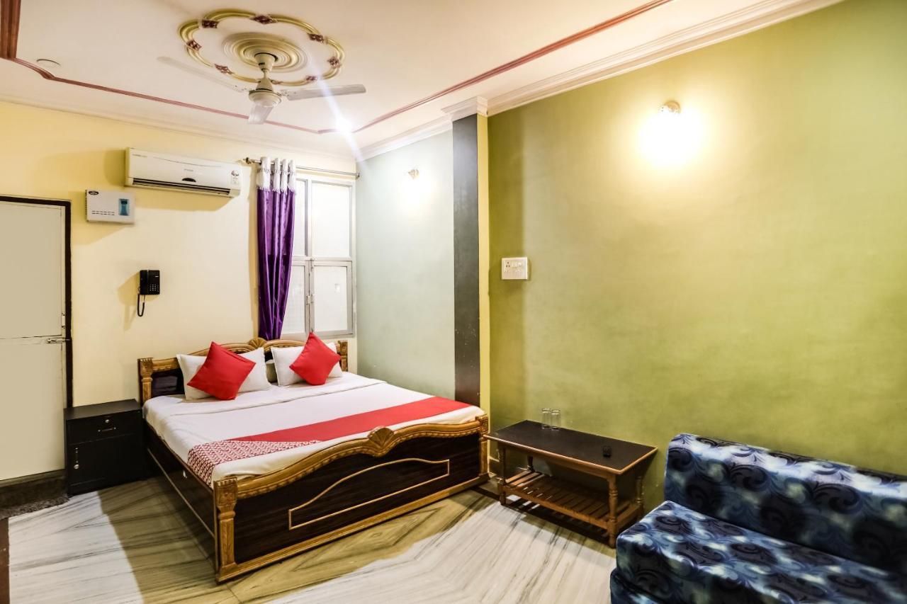 Spot On 45585 Hotel Aakash Ganga バラナシ エクステリア 写真