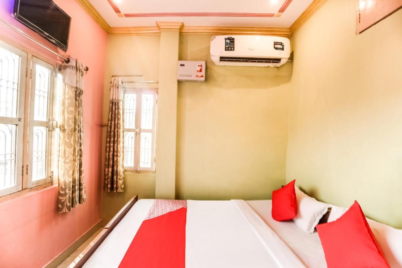 Spot On 45585 Hotel Aakash Ganga バラナシ エクステリア 写真