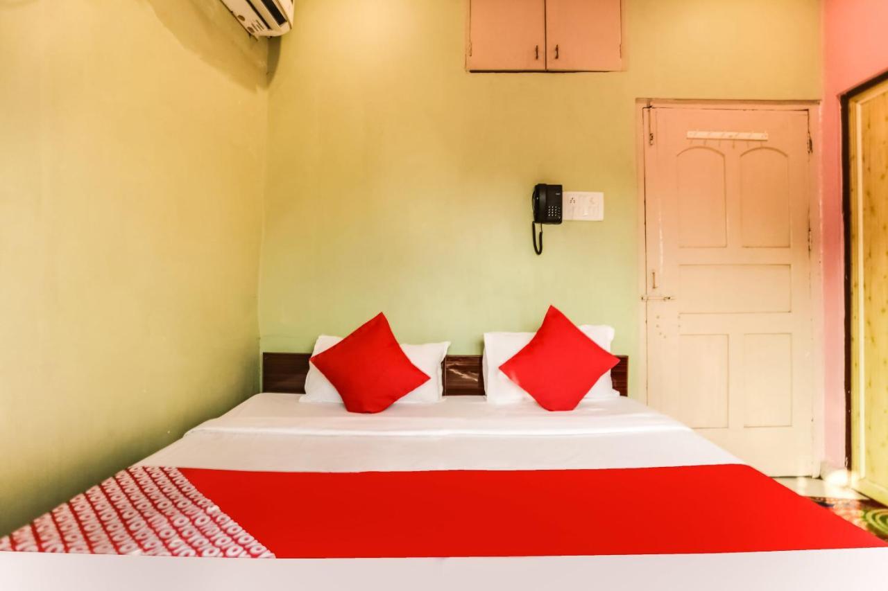 Spot On 45585 Hotel Aakash Ganga バラナシ エクステリア 写真